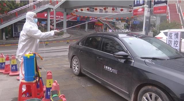 国防时报:巴东县退役军人李远军退役不褪色,一线战疫情