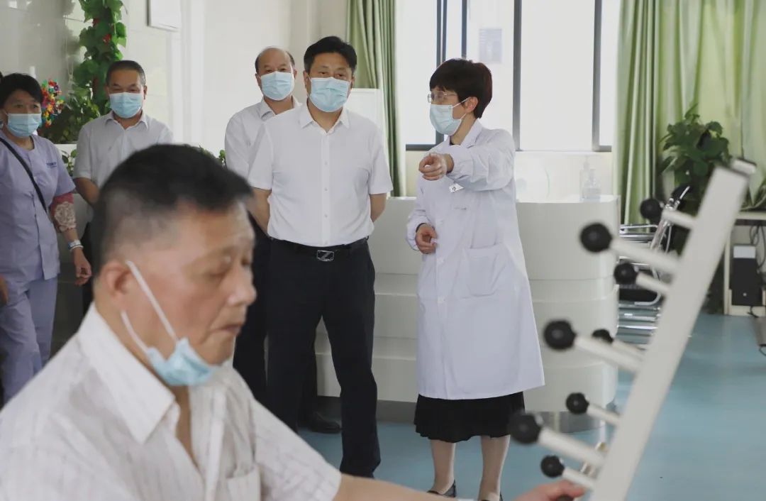 艾军带队到省退役军人事务厅调研并开展一把手谈话